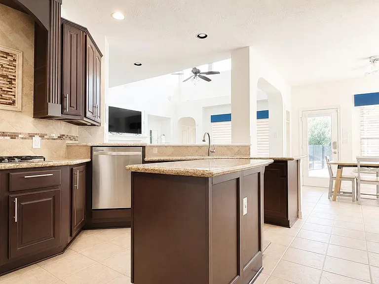 12014 Bolero Point Ln — Photo 8