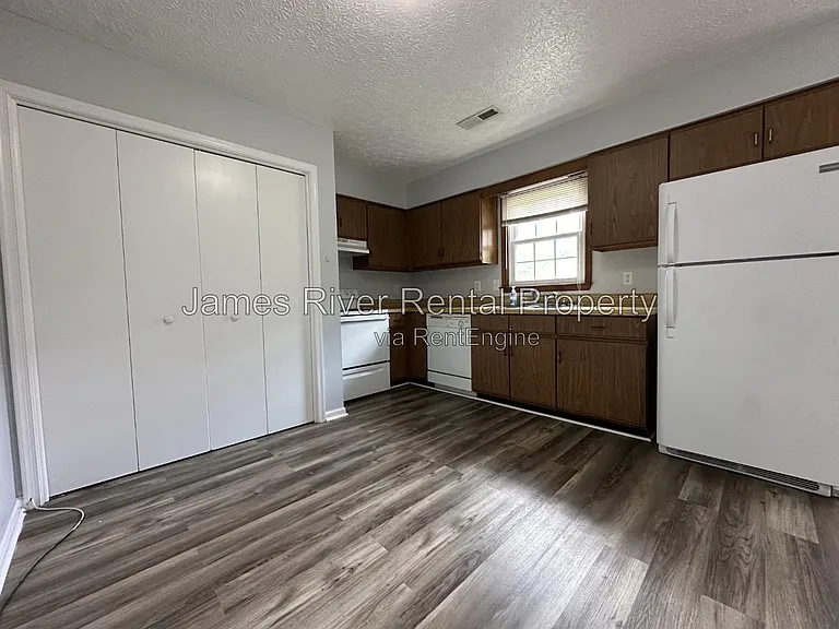 101 Daniel St #C — Photo 2