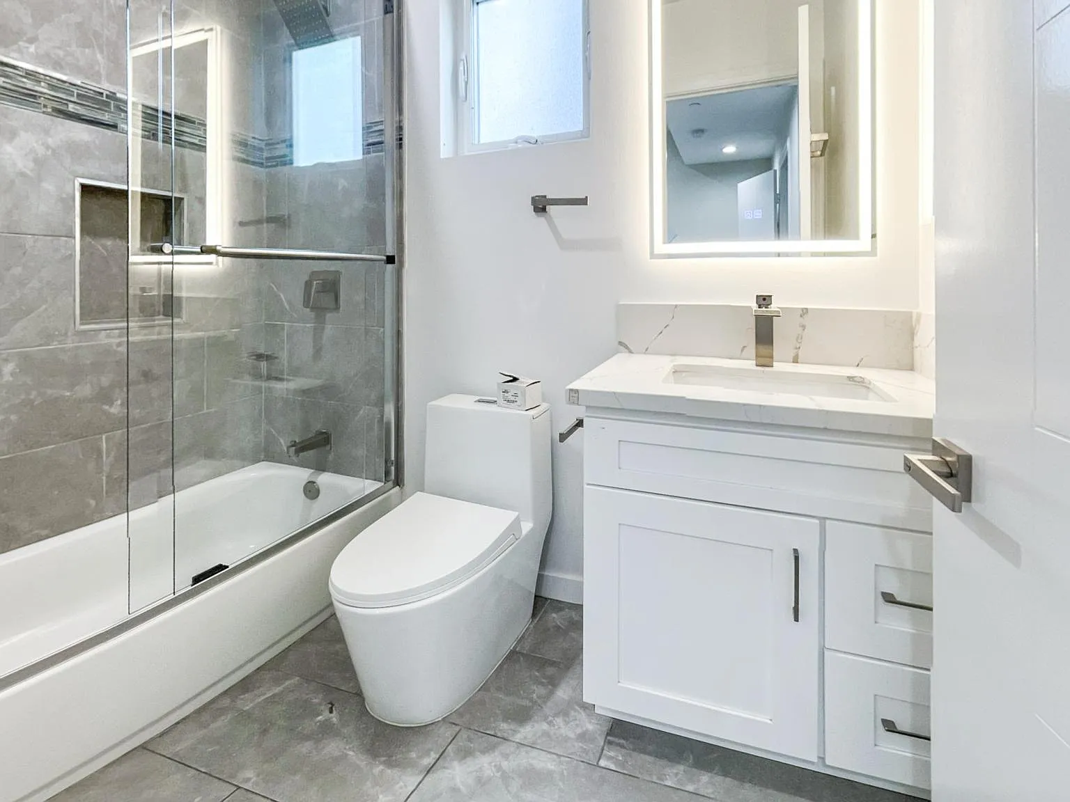 4 bed, 1500 sqft, $4,750 — Photo 4