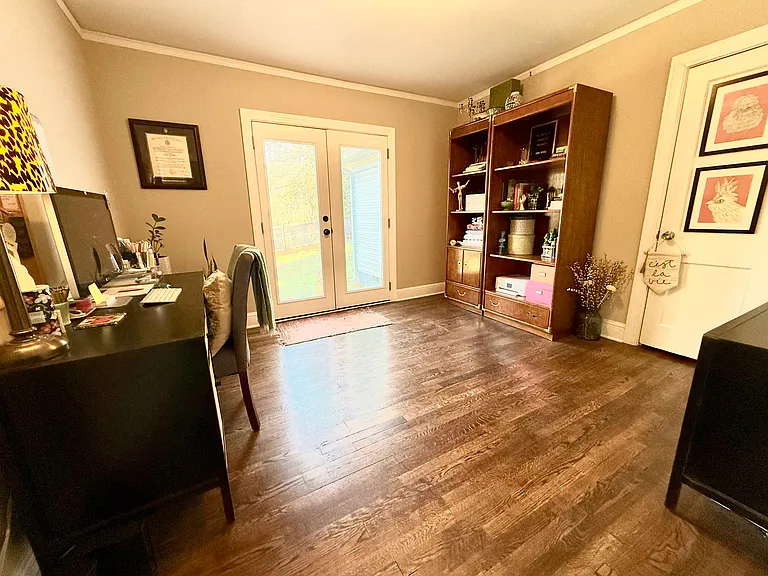 7 Ashford Ave — Photo 11