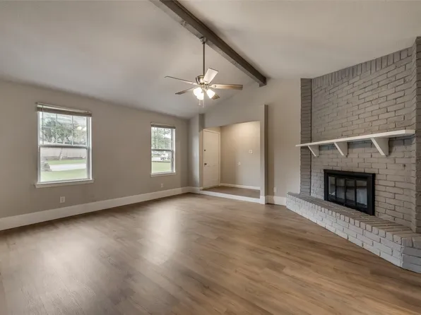 4200 Snow Mass Dr, Arlington, TX 76016