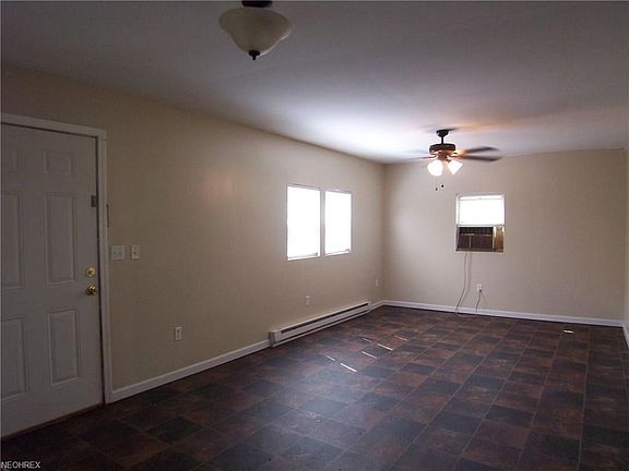 Living room is 22 feet long and move in fresh!