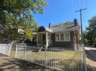 1609 SW Huntoon St, Topeka, KS 66604