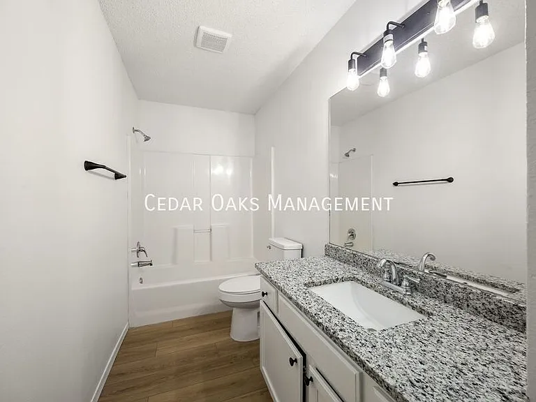 2967 W Glenmeadow Dr — Photo 17
