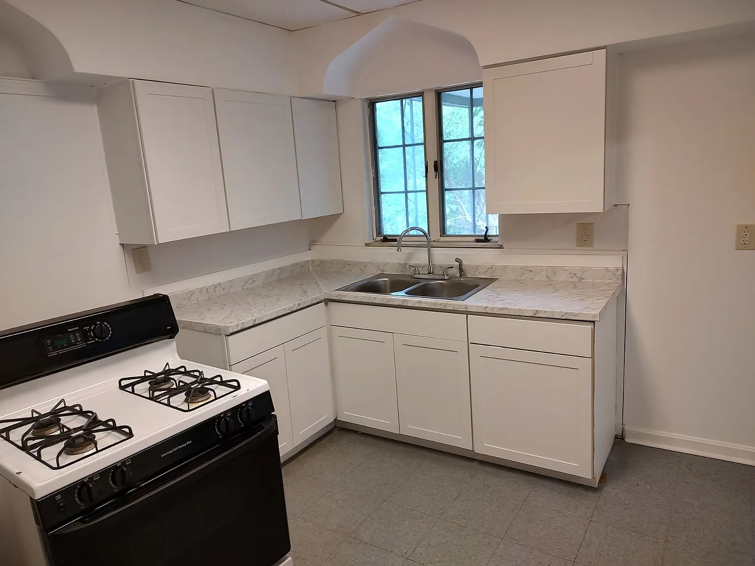 1 bed, $850 — Photo 1