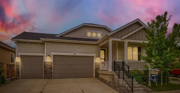 5 bed, 3913 sqft, $3,650 — Photo 1