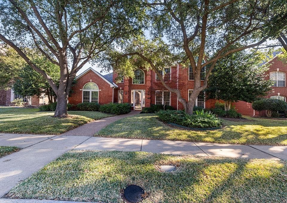 1st image of 3216 Wells Dr