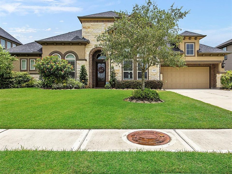 1st image of 1615 Twin Knolls Ln