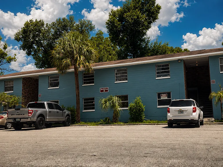 927 N Iowa Ave #B10 — Photo 1