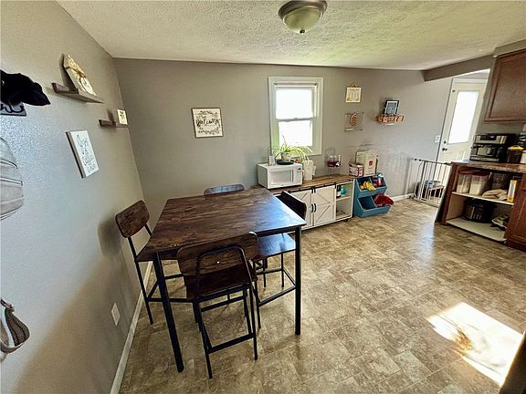5th image of 509 Winbigler St