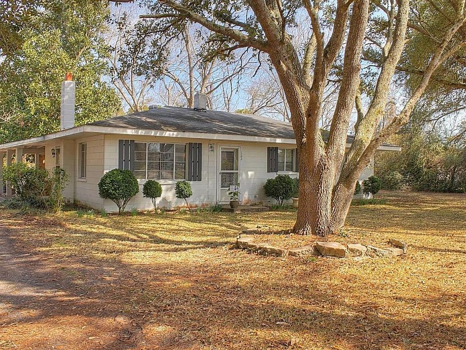 1st image of 122 Vellines Ave
