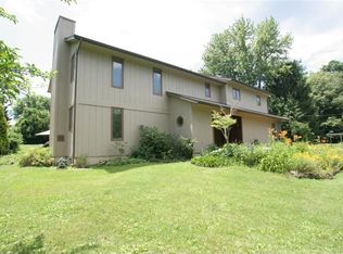 1720 Southview Dr, Yellow Springs, OH 45387