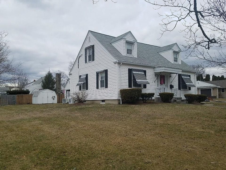1st image of 890 Providence St