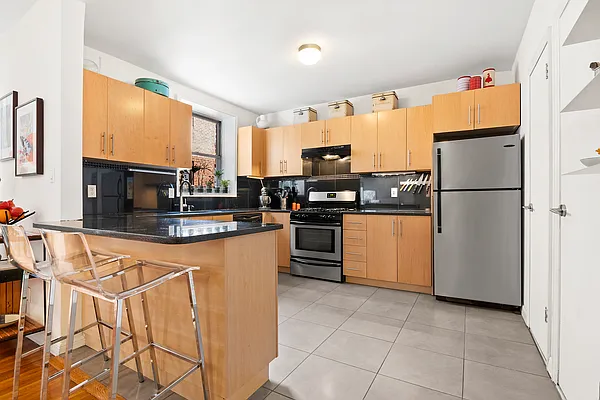 Sold by Compass | media 6