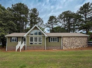 90 W Triple Tree Dr, Carrollton, GA 30117