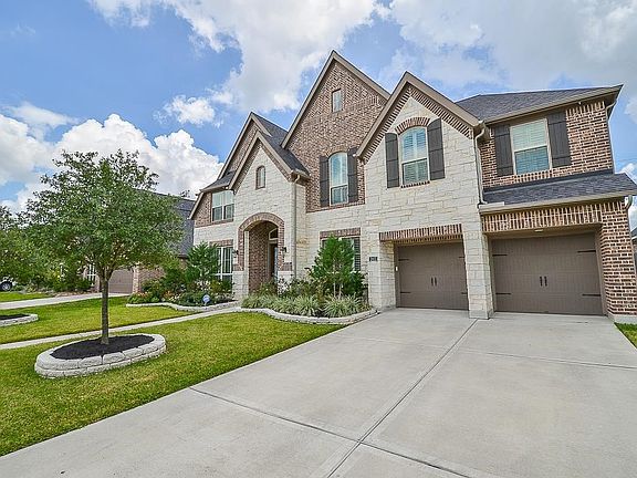 2nd image of 2411 Haven Hill Dr