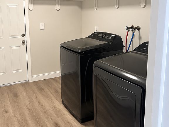 5th image of 3110 SW 27th St
