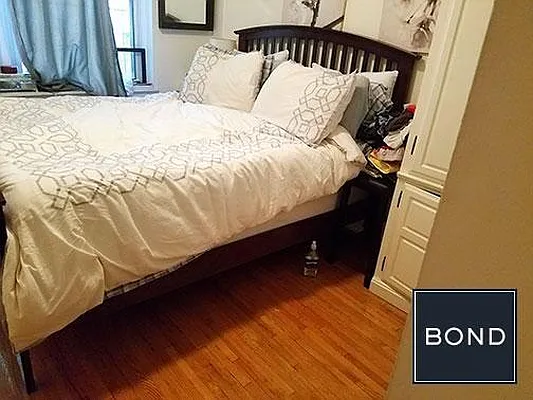 Rented by Bond New York | media 16