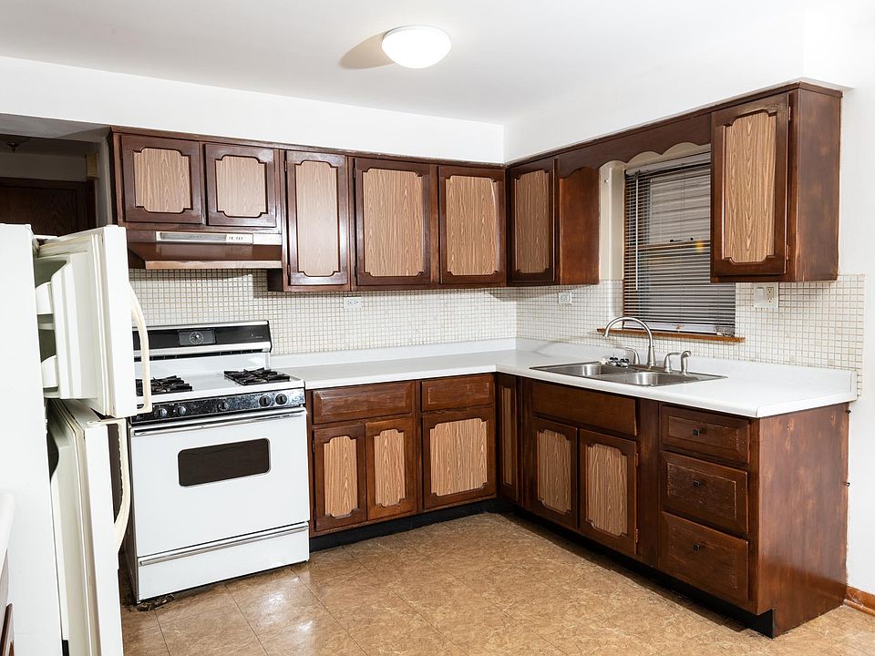 2nd image of 2141 N 74th Ave