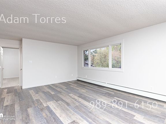 Living Room 20190920-DW-5540-FULL