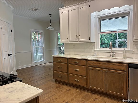 2nd image of 8618 Sturbridge Dr