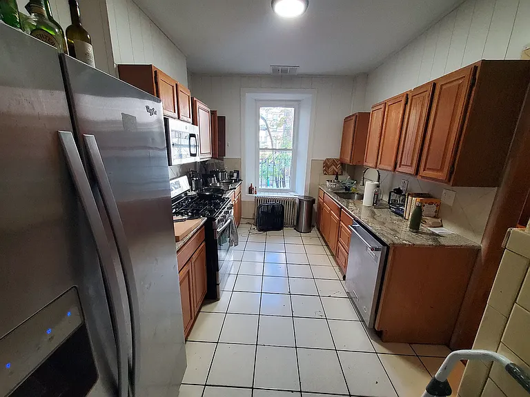 684 Parker St #2 — Photo 6