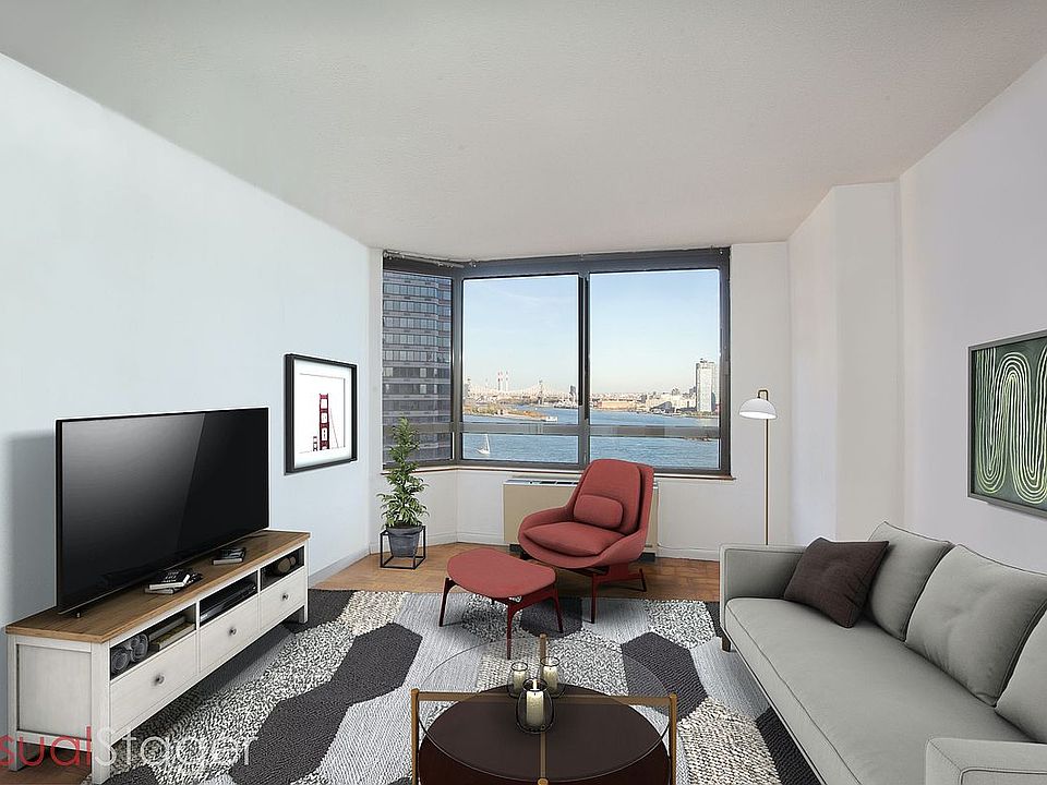 1st image of 630 1st Ave APT 20B