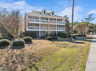 3350 Club Villas Dr #1302, Southport, NC 28461