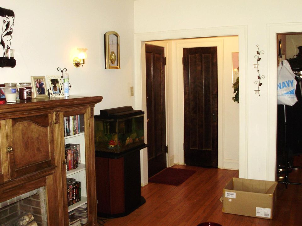 1st image of 3604 N Seeley Ave