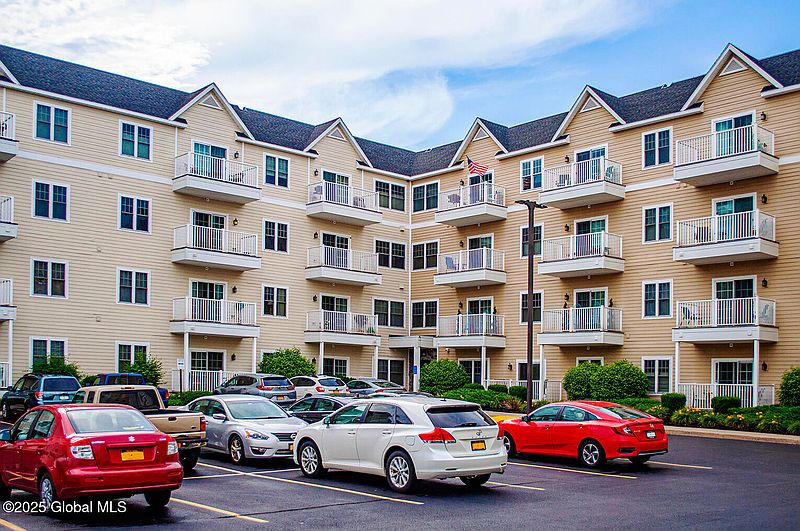 5th image of 8 Wall Street UNIT 336