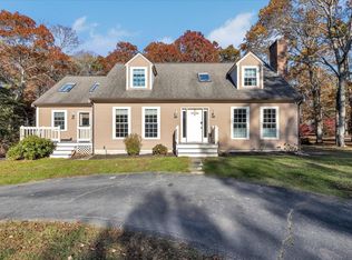 2 Lovell Pl, Sandwich, MA 02563