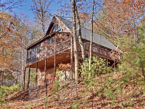 5th image of 277 Satsuma Ct