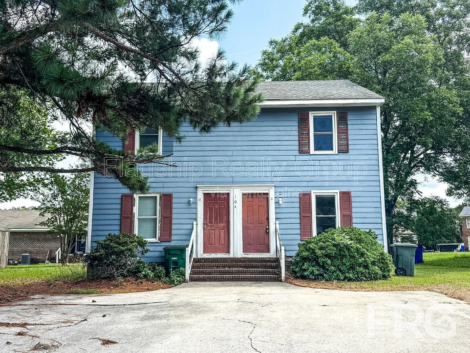2 bed, 1.5 bath, $795 — Photo 1