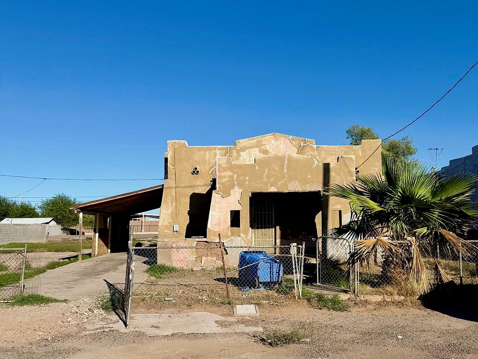 1st image of 1427 S 13TH Place