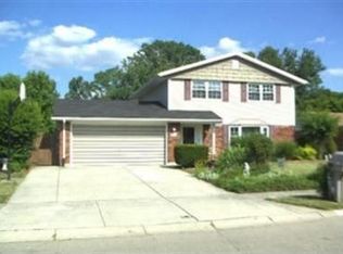 8007 Philadelphia Dr, Fairborn, OH