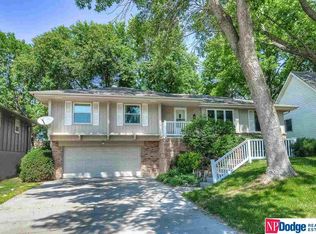 13624 Arbor St, Omaha, NE 68144