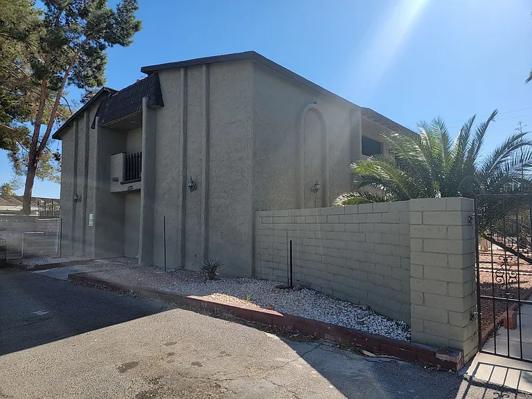 1773 E Harmon Ave — Photo 14