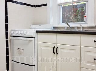 807 Kennebec Ave #2, Takoma Park, MD 20912