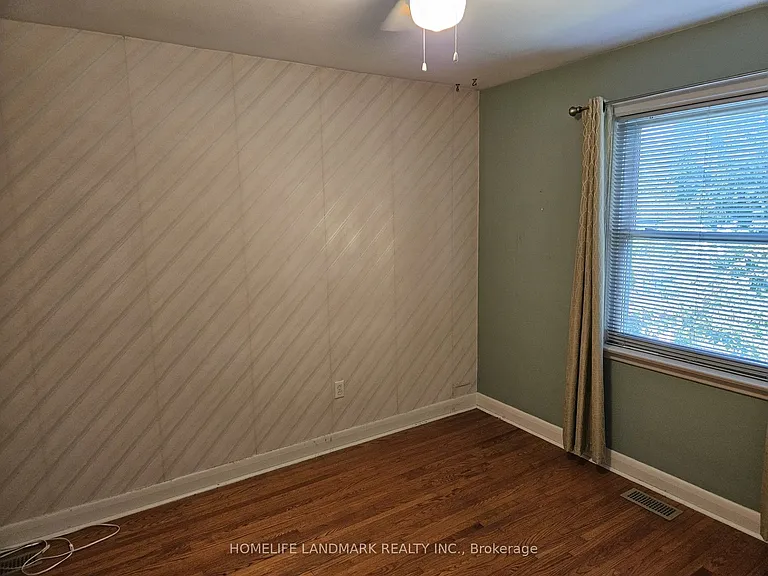 147 Fitzgibbon Ave #MAIN — Photo 30