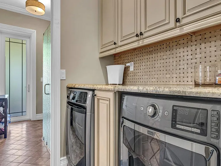 2230 Seaside St — Photo 25