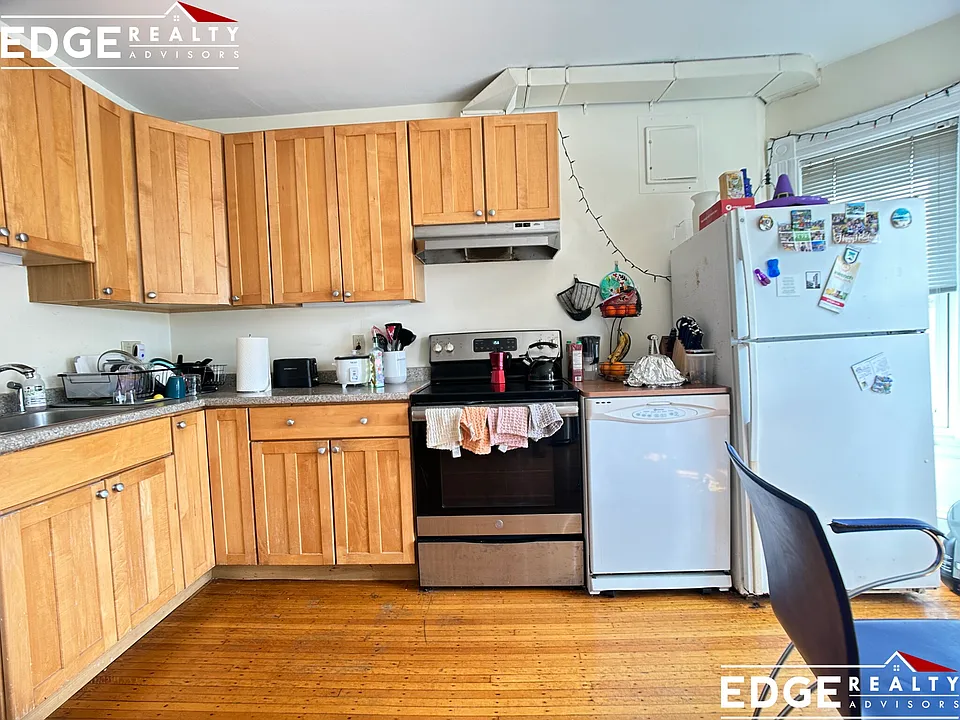 15 Elko St #2A
