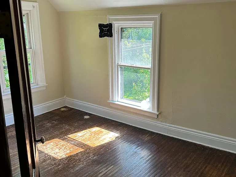 490 Glenwood Ave #3 — Photo 5