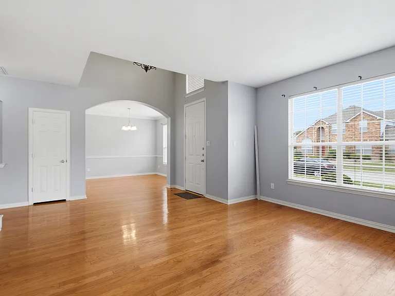 7852 Rainbow Falls Dr — Photo 15