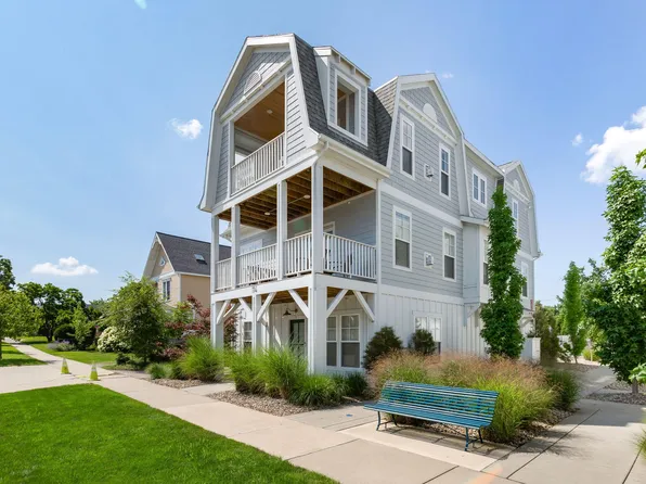 114 N Barton St, New Buffalo, MI 49117