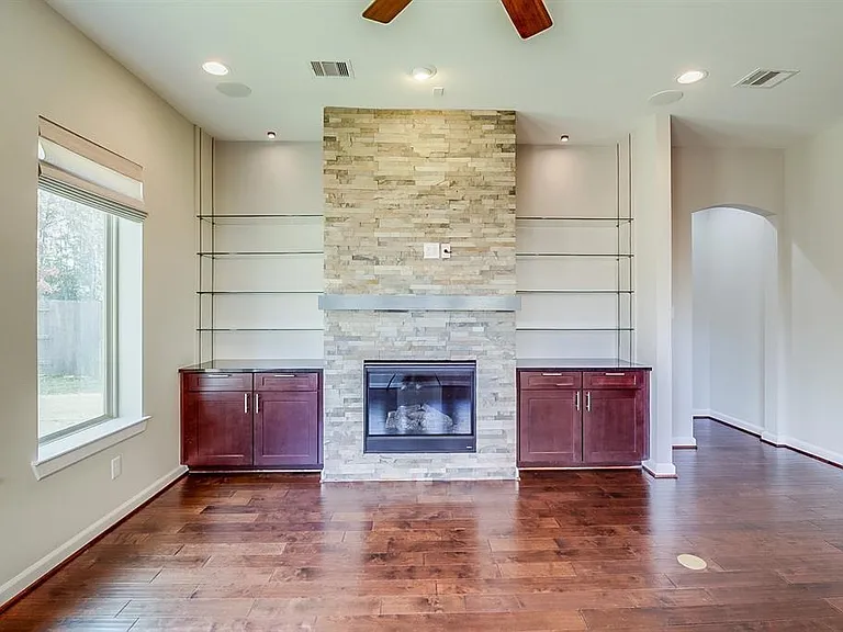17106 Rainier Creek Dr — Photo 8