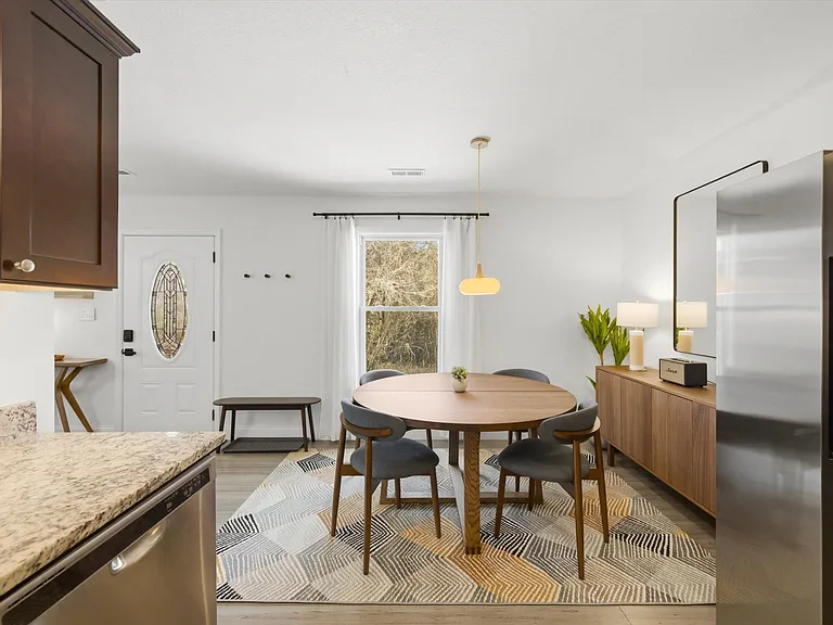 103 Marion St — Photo 8