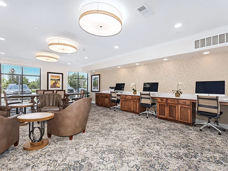 Mariposa Communications Parkway 55+ Apartment Homes — Photo 14