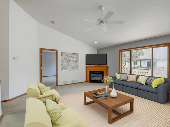 6901 Dominion Drive, Madison, WI 53718