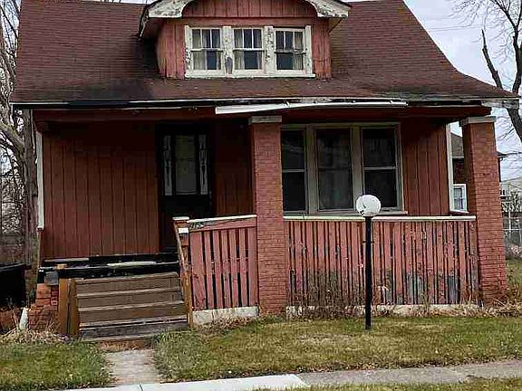 5058 Fairview