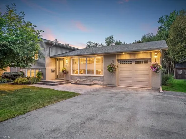 132 Elmore Dr, Halton Hills, ON L7J 1T2